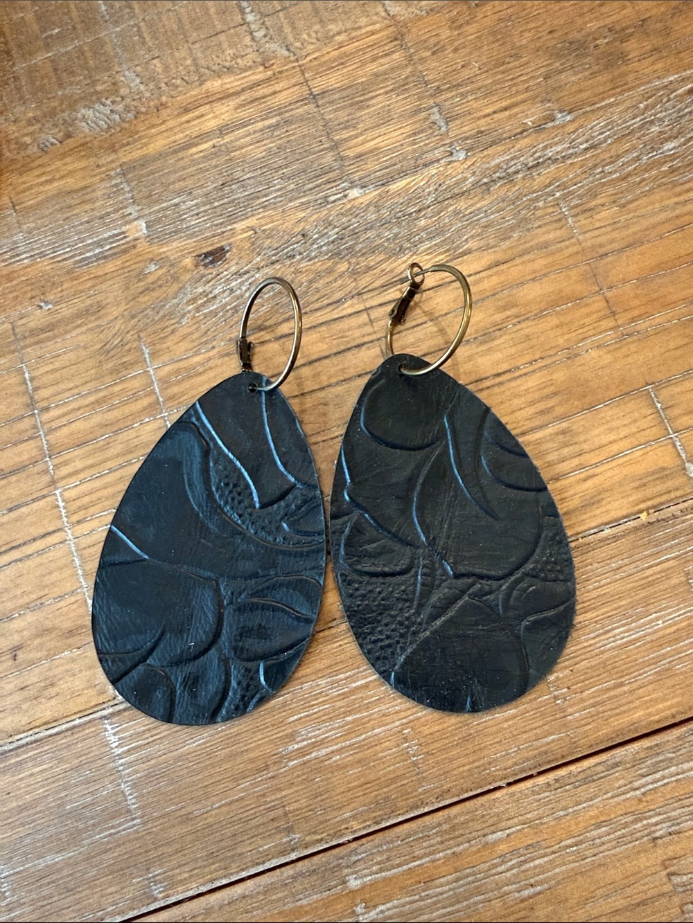 Black Teardrop Leather Patterned Hoop Earrings